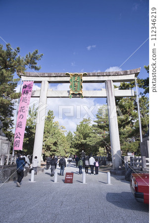 Tenjin-san (Kitano Tenmangu Shrine) First Torii Vertical composition 3 Tenjin-san (Kitano Tenmangu Shrine) First Torii Vertical composition 3 112346219