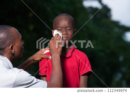 close up of a father and his child. close up of a father and his child. 112349974