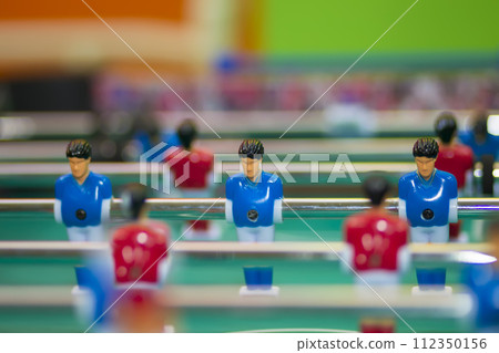 Toy soccer players.Toy soccer field. Toy football players. Figures of athletes. Sports mini game. Toy soccer players.Toy soccer field. Toy football players. Figures of athletes. Sports mini game. 112350156