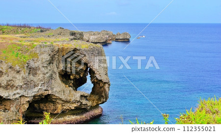 沖繩縣風景名勝萬座岬的壯麗景色 112355021