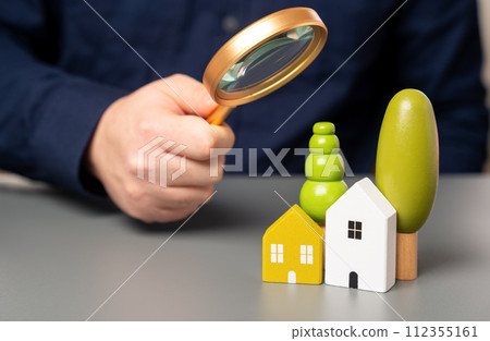 Property valuation. Appraisal real estate market. Fair price and avoid overpaying. Market fluctuations and negotiation tactics. Buy or sell 112355161