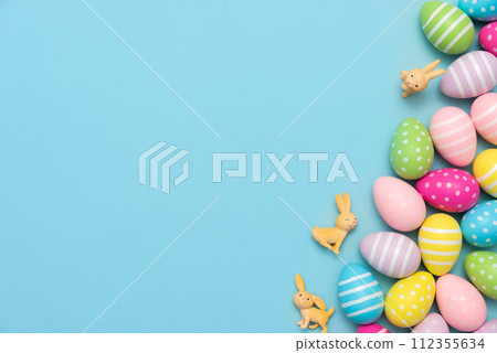 Easter eggs concept gift card background Easter eggs concept gift card background 112355634