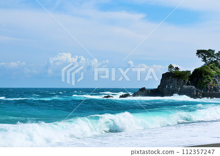 高知縣桂濱海灘藍天大海 112357247