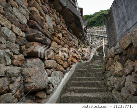沖之島母島村的石階 112357713