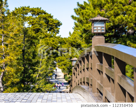 草加松原散步道上的桃代橋（埼玉縣草加市） 112358450