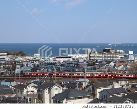 A town where the Keikyu Line runs A town where the Keikyu Line runs 112358722
