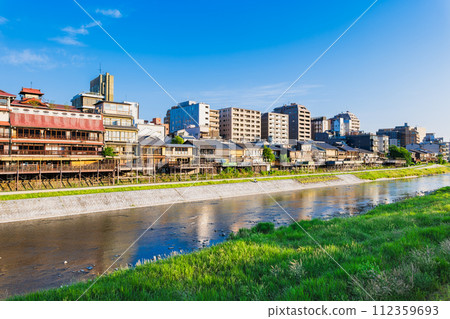 春天的京都:早晨的鴨川與木屋町地區 春天的京都:早晨的鴨川與木屋町地區 112359693