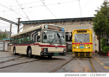 都電7000型和都電巴士復興色 112360147