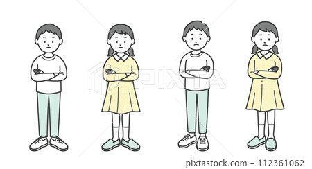 A boy and a girl who are thinking with their arms crossed 112361062