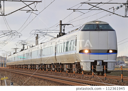 Hokuriku Main Line Awara Onsen-Maruoka JR West 683 series 4000 series B41 formation (Kyoto) Thunderbird 112361945