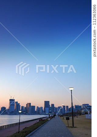 (Tokyo) Toyosu Gururi Park/Promenade 112363066
