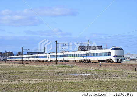 Hokuriku Main Line Ojiho-Nanjo JR West 683 series V35 formation (Kyoto) Thunderbird 112363985