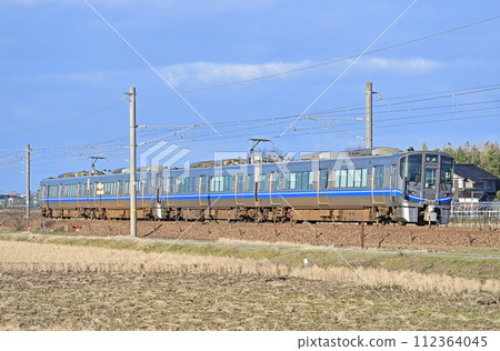 北陸本線 三河加賀笠間 JR 西日本 521 系列 J10 編組(金澤) 北陸本線 三河加賀笠間 JR 西日本 521 系列 J10 編組(金澤) 112364045