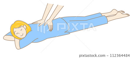 穿著按摩服的可愛女人臉朝下躺著接受按摩 簡單的插圖向量 112364484