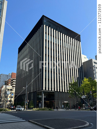 Aioi Nissay Dowa Insurance Midosuji Building (Hirano-cho, Chuo-ku, Osaka City. Tenants include Chugai Roko Kogyo, etc.) 112371939