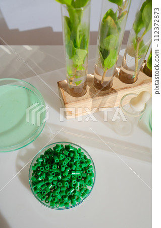 Reusable plastics concept 112372873