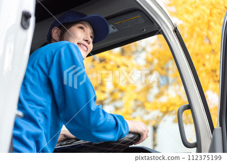 Female truck driver Female truck driver 112375199
