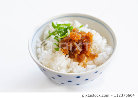 Rice topped with raw cod roe Rice topped with raw cod roe 112376604