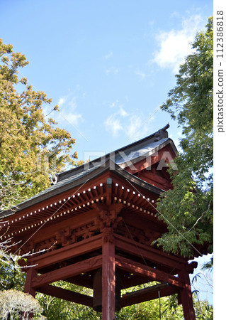 Kanebodo and the blue sky 112386818