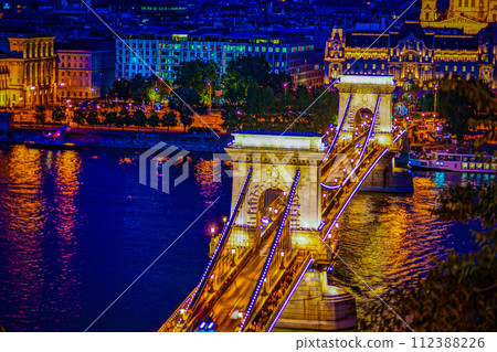 Night view of St. Stephen's Basilica 112388226