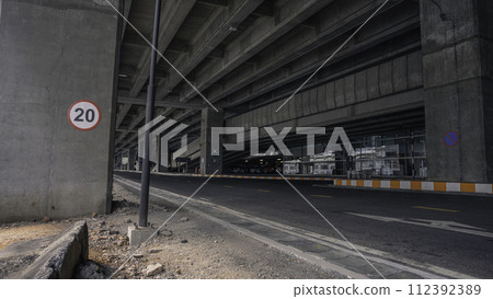the road in the city the road in the city 112392389