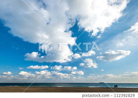藍天佈滿雲彩 112392829