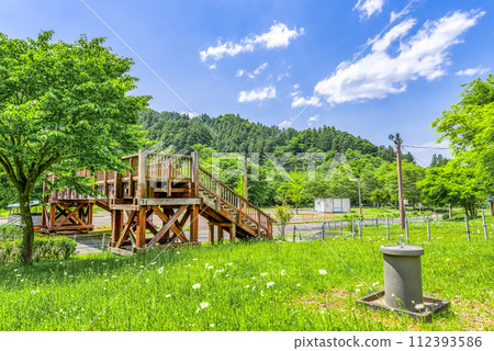 Miyagase Lakeside Garden in Spring - Perfect day for vacationers Miyagase Lakeside Garden in Spring - Perfect day for vacationers 112393586
