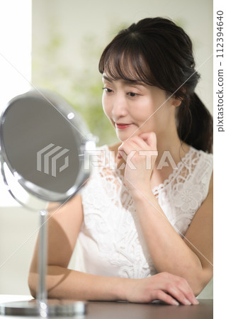 Skin care beauty image for women in their 40s Skin care beauty image for women in their 40s 112394640
