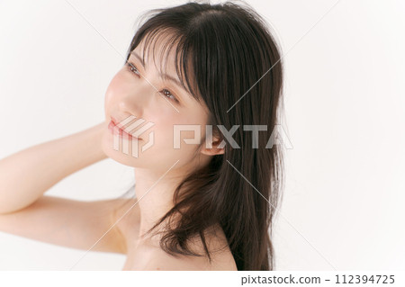 美麗的女人的美麗形象 112394725