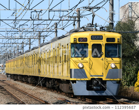 西武2000系列2417F+新2000系列2093F 西武新宿線 112395687