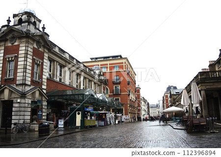[UK] Jubilee Market Hall in London 112396894