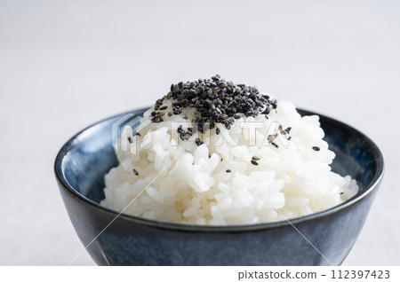 Sesame salt rice 112397423