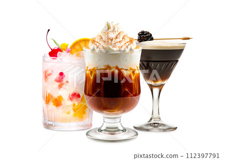 Set and collection of classic alcohol cocktails or mocktail isolated on white background with fresh summer fruits Set and collection of classic alcohol cocktails or mocktail isolated on white background with fresh summer fruits 112397791