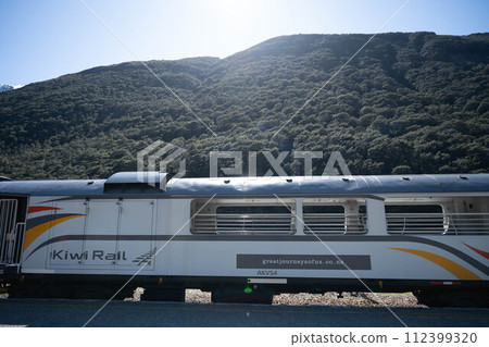train, trains, electric train 112399320