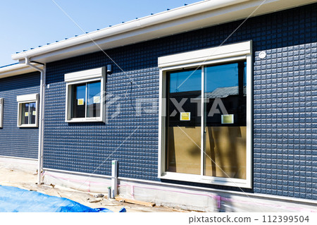 新建房屋正在興建中 新建房屋正在興建中 112399504