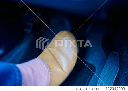 誤踩油門和煞車 112399603