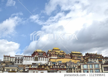 Ganden Sumtseling Monastery lama monk temple from Tibet culture in China 112399641