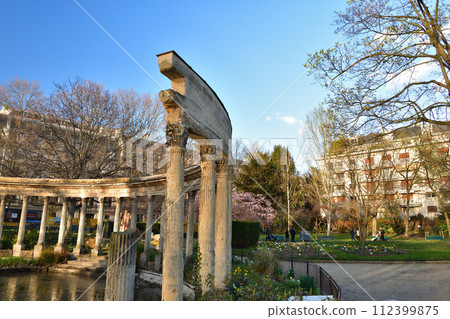 Paris, France. Parc Monceau at dusk. Photographed on March 19, 2023. Paris, France. Parc Monceau at dusk. Photographed on March 19, 2023. 112399875