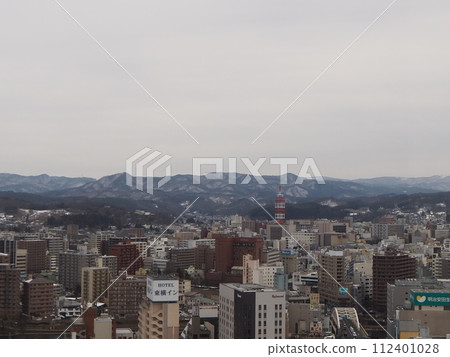 岩手縣盛岡市的城市景觀。從馬裡奧斯看向海雲橋的城市景觀。拍攝於 2024 年 3 月。 112401028