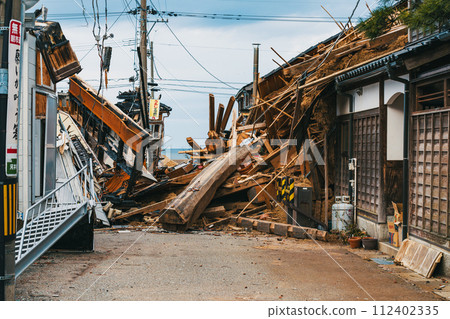 2020 Noto Peninsula Earthquake Collapsed wooden house 2020 Noto Peninsula Earthquake Collapsed wooden house 112402335