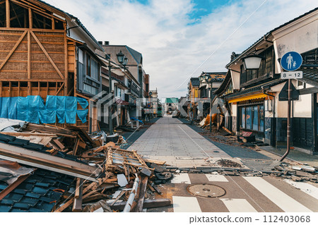 2020 Noto Peninsula Earthquake Collapsed Asaichi Street 112403068
