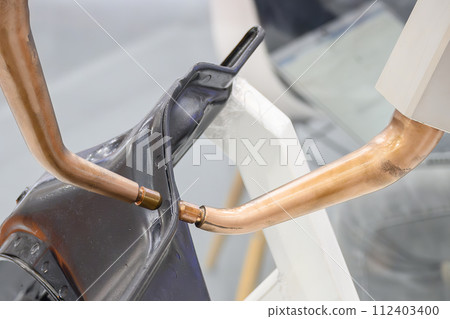 The automotive parts spot welding process by robotic system. The automotive parts spot welding process by robotic system. 112403400