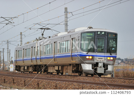 北陸本線 三河加賀笠間 JR 西日本 521 系列（金澤） 112406793