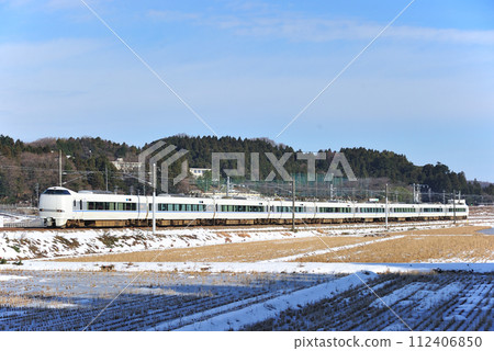北陸幹線 大聖寺牛谷 JR西日本 683系 4000系 T42編隊(金澤) Thunderbird 北陸幹線 大聖寺牛谷 JR西日本 683系 4000系 T42編隊(金澤) Thunderbird 112406850