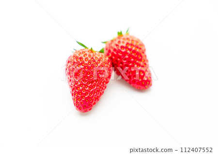 深紅色的草莓 深紅色的草莓 112407552