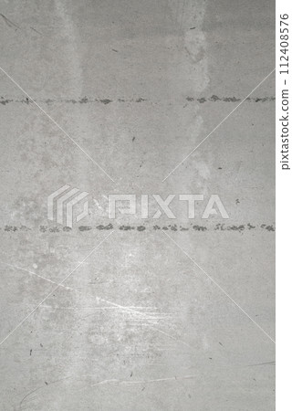 Light gray concrete 112408576