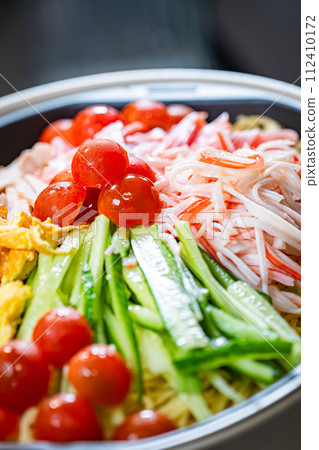 食物： 日產中華 112410172