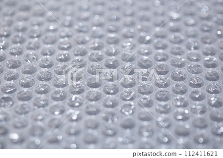 Bubble cushioning material Bubble cushioning material 112411621