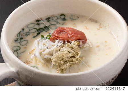 Plum yam soy milk sesame soup Plum yam soy milk sesame soup 112411847