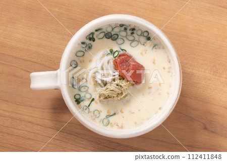 Plum yam soy milk sesame soup 112411848